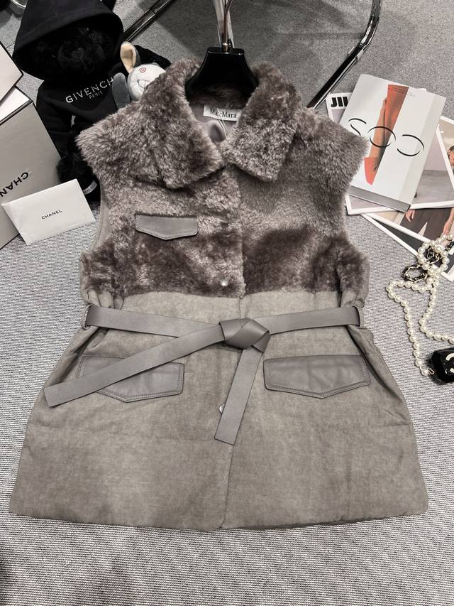 Maxmar* 2025 Autumn/Winter New Arrival: Shearling Down Jacket, made with importe