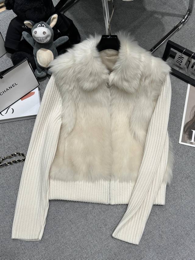 Lp Autumn/Winter New Fur-Patchwork Coat, Available on the Official Website. Made