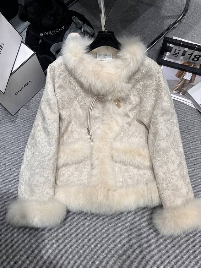 Chane* 2025 Autumn/Winter Fox Fur Down Jacket, featuring fox fur fabric with jac