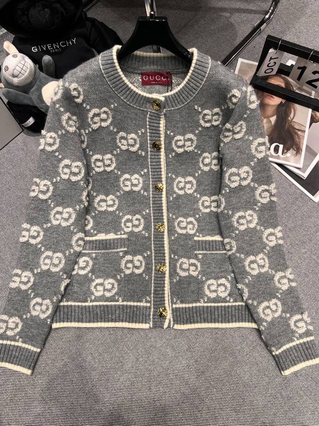 Gucc* 2025 Autumn/Winter New Jacquard Cardigan, available on the official websit