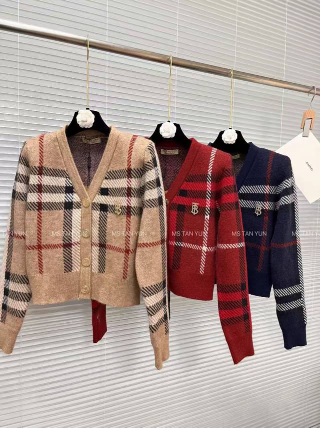 New Tb V-neck long-sleeved cardigan sweater Blue khaki red Smlp DDD