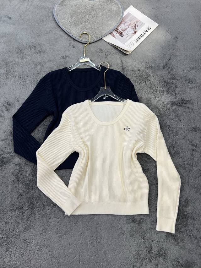 New Arrival Crew Neck Simple Versatile Long-Sleeved Sweater Black, White, Blue,