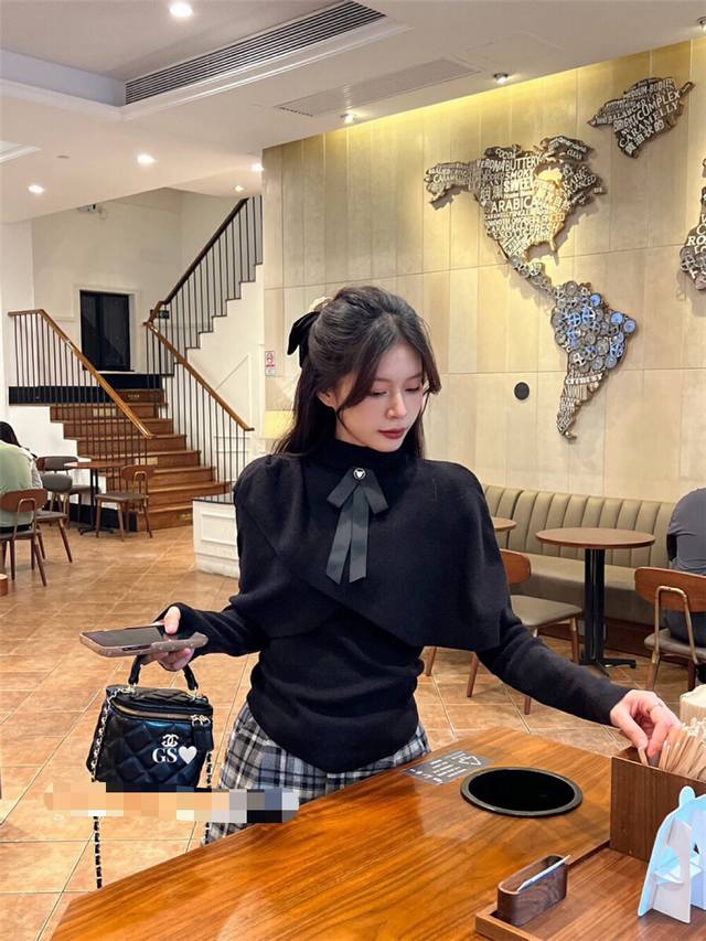 Designer High-Neck Shawl Cape Sweater Smlp DDD