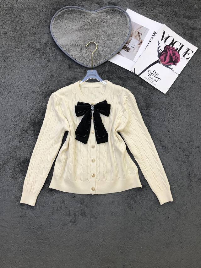 Designer Cable Knit Cardigan Sweater Smlp DDD