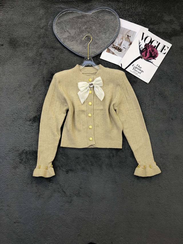 Hot Item Designer Chanel-style Gold Button Sweater, Versatile Piece Smlp DDD