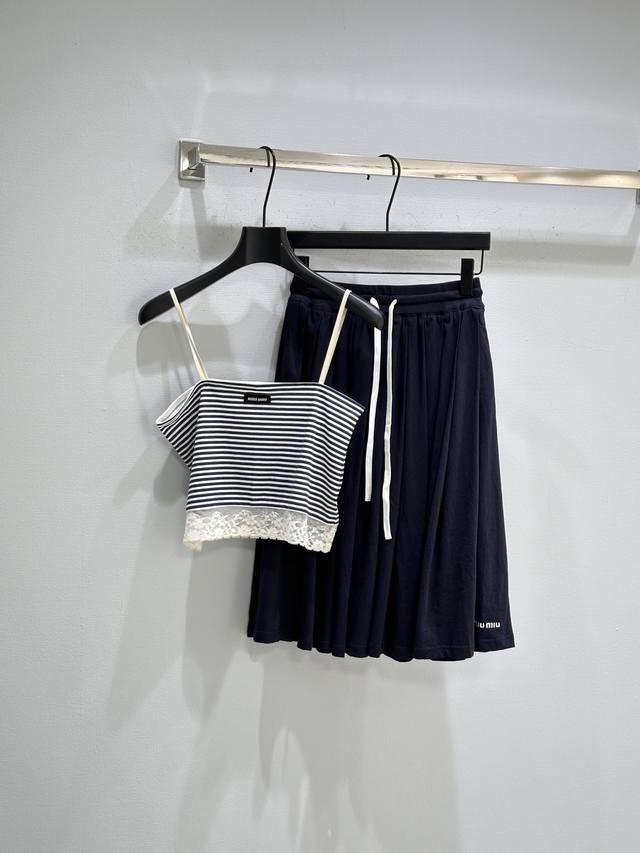 25Ss Early Autumn New Arrivals! Knitted fabric is a signature material in the Mi