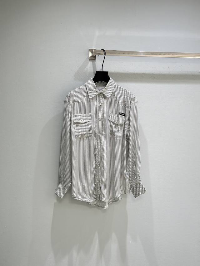 25Ss Early Autumn New Arrival! Featuring brand logo, youthful striped design, dr