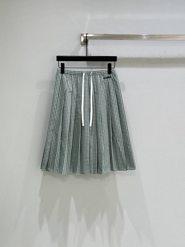 25Ss Autumn/Winter New Arrival! Classic plaid pleated mini skirt for intellectua