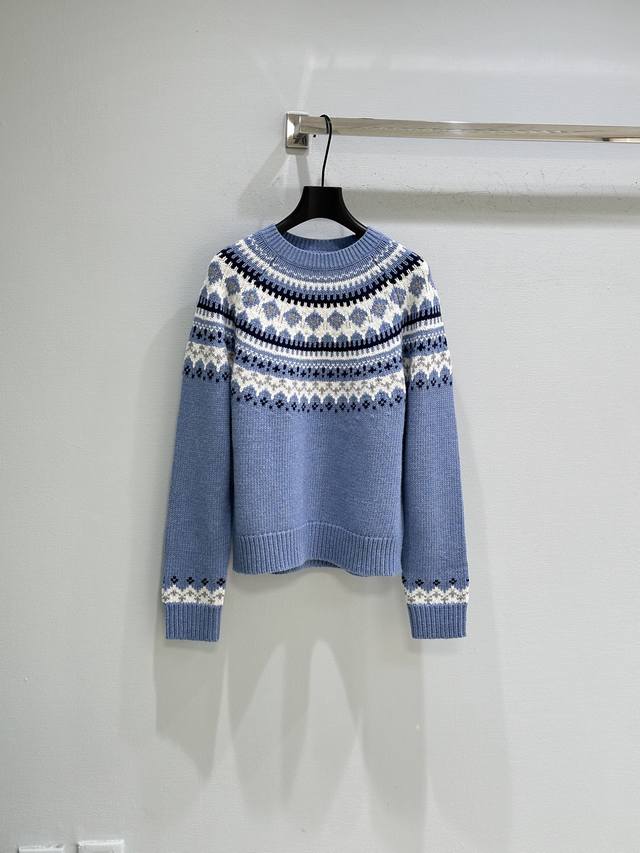 25Ss Autumn/Winter New Arrival! This wool sweater features a classic Scottish pa