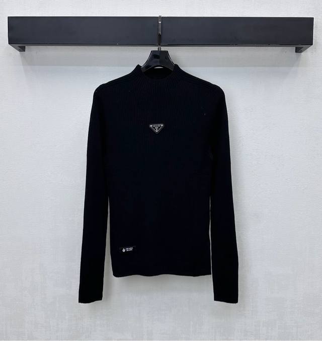 prad*2025 New Arrival: Crew Neck Logo Base Layer Shirt, Custom Made with Importe