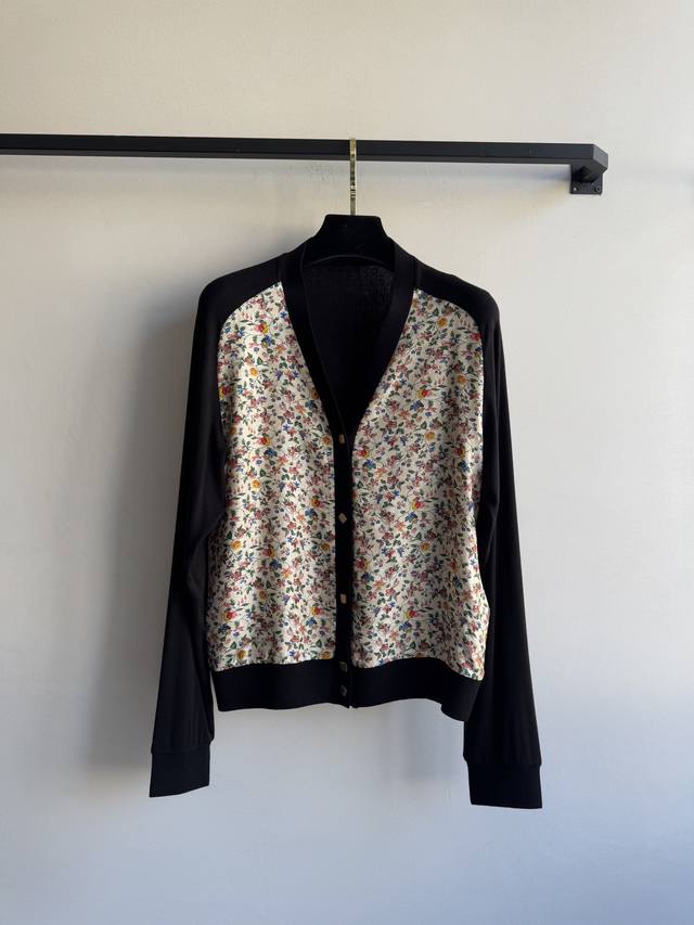 Loropiana New Cardigan, front silk fabric, back wool knit SML. DDD