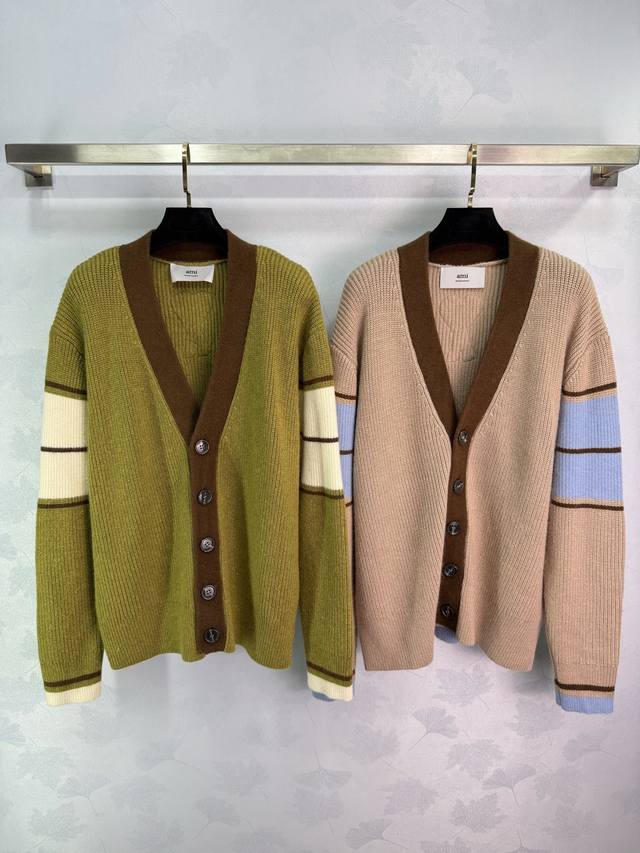 Ami *25 Autumn/Winter New V-neck Color-blocked Knit Cardigan with Exquisite Hear