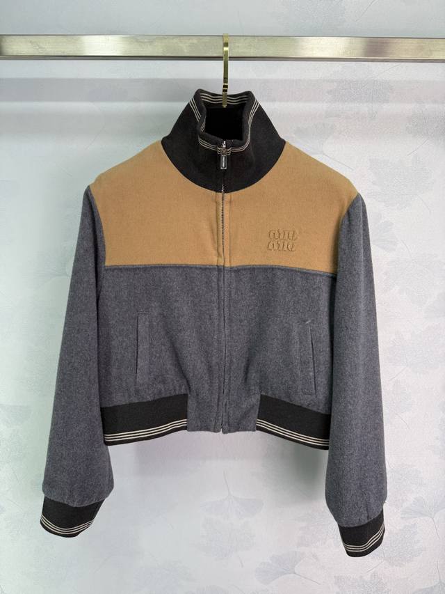 Miu*25 Autumn/Winter New Gray-Orange Color-Blocked Short Jacket, a new addition