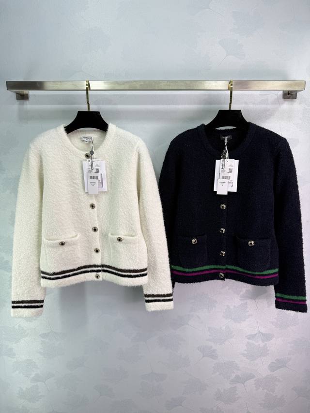 Ch*25N Ski Series Cashmere Cardigan: Soft cashmere material, warm and comfortabl