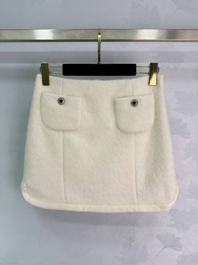 Chane*2025 Autumn/Winter New Round Neck Wool Dress Jacket and Skirt Set 25Coco S