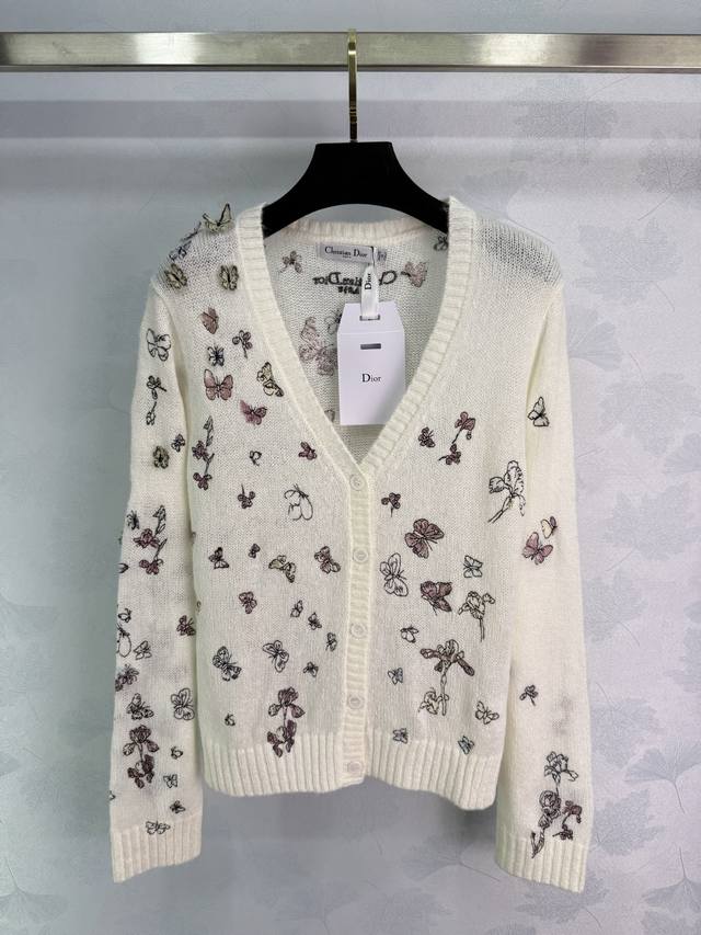 Dio*25 Autumn/Winter New Butterfly Embroidered V-Neck Cardigan. Heavy-duty three