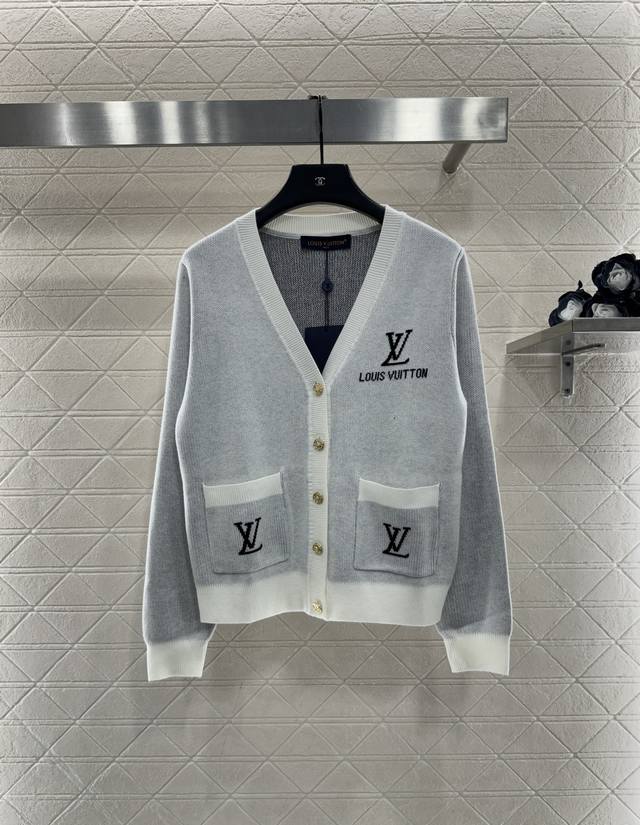 Louis Vuitto* 2025 New Arrival Jacquard Letter Knit Cardigan Crafted from custom
