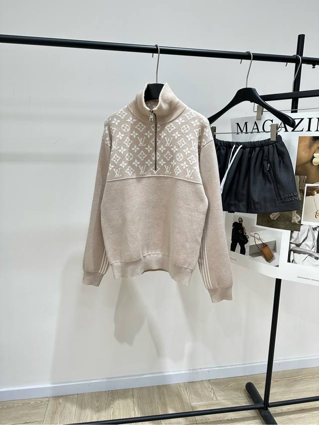 Lv Apricot Four-Leaf Clover Half-Zip Long-Sleeve Sweater DDD. Fabric: Wool Blend