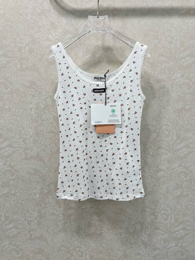 Miuni*26 Early Spring New Round Neck Floral Vest Top. Made of 100% cotton, it's