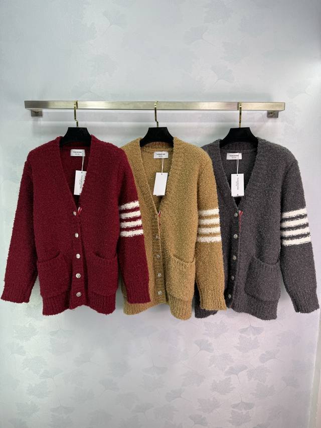 Tb*25 Autumn/Winter New Knit Cardigan, V-neck design + white striped cuffs, full