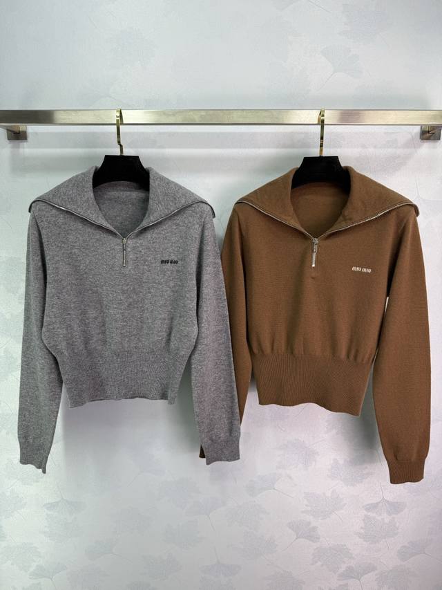 Miu*25 Autumn/Winter New Collared Knit Sweater. Soft knit material, warm and com