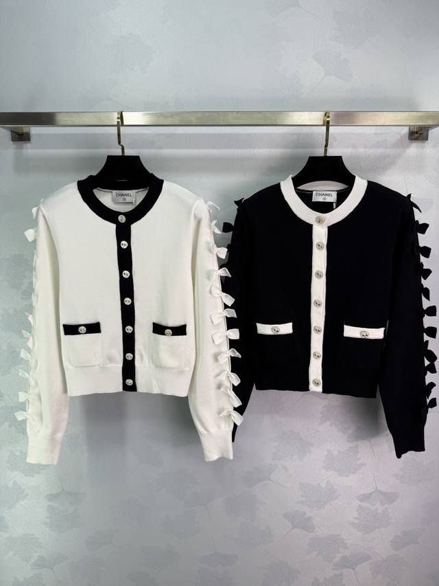 Ch*25K series knitted cardigan, black and white color blocking + bow embellishme