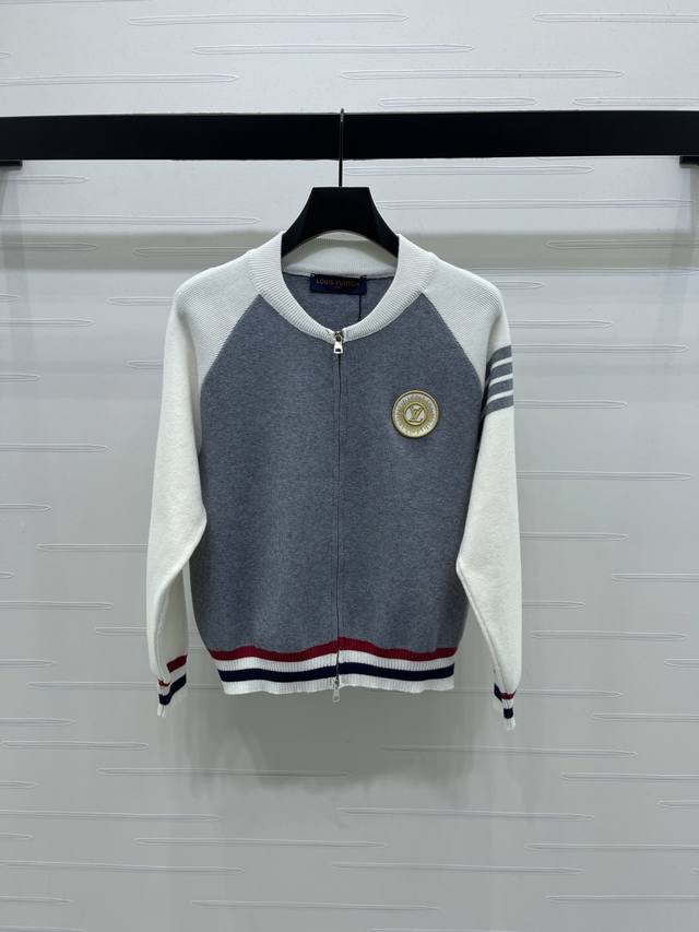 New Arrival! High-Quality Original Louis Vuitton 2025 Autumn/Winter Collection!