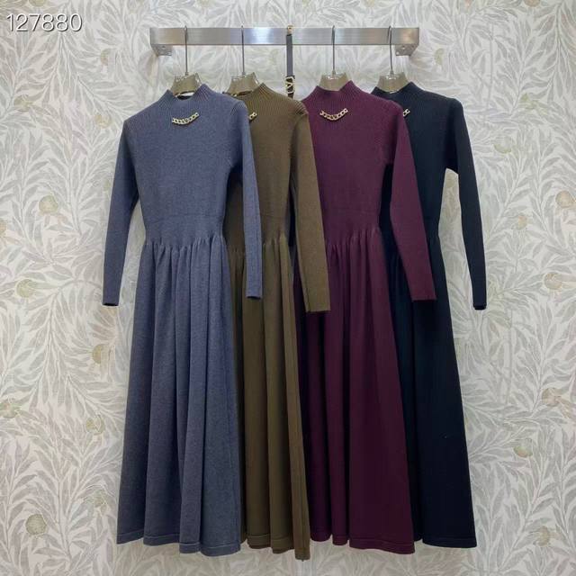 Va2026 Sp Wool blend dress with a high neck and chain embellishment. The wool bl