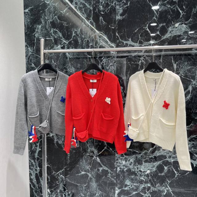 Ce 25 Autumn/Winter New Crocheted Cardigan Sweater with Contrasting Color Brooch