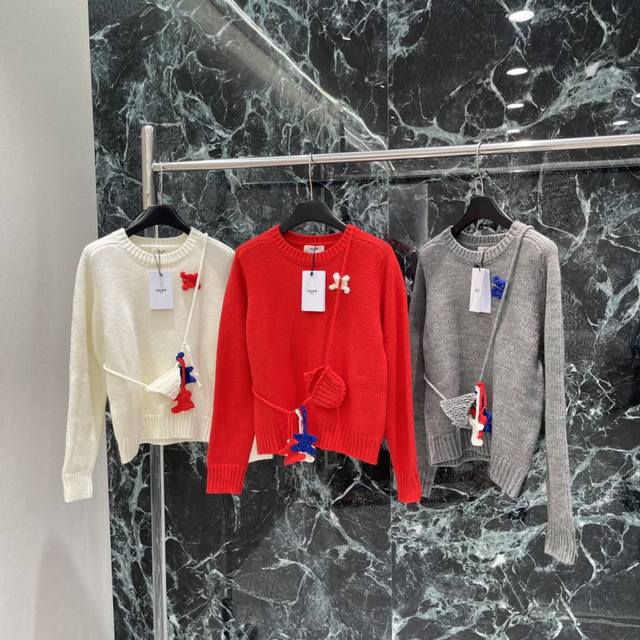 Ce 25 Autumn/Winter New Crocheted Round Neck Sweater with Contrasting Color Broo