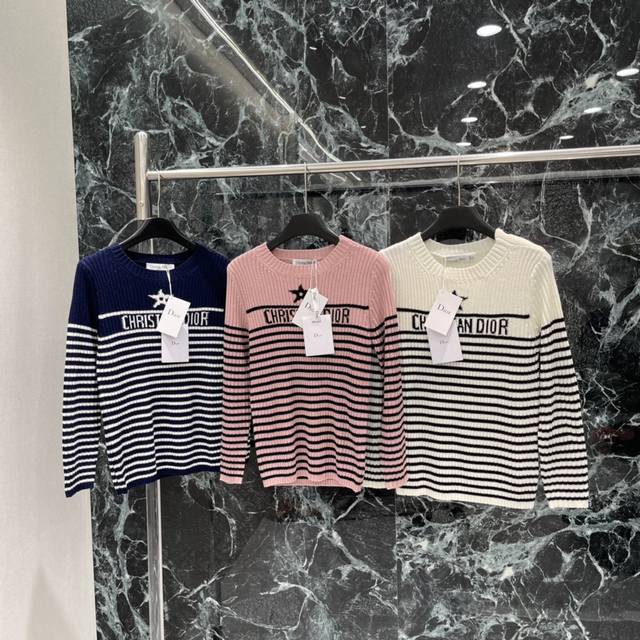D brand's Fall/Winter 2025 new striped knit sweater features exquisite details,