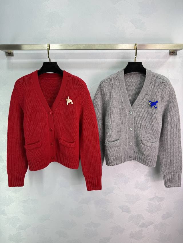 Ce*25 Autumn/Winter New V-neck Knit Cardigan, made of soft and skin-friendly cas