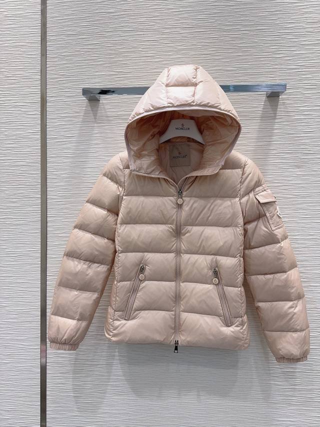 Moncle*2025Fw New Down Jacket with excellent overall warmth. Unique design, casu