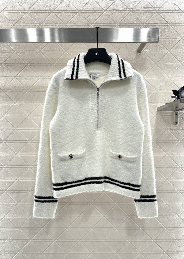 Chane*2025 New Arrival Color-blocked Striped Collared Knit Top 25Coco Ski Series