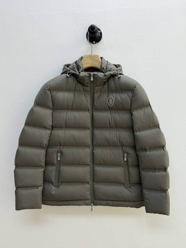 Bc Logo-decorated hooded down jacket, OEM factory production. Suitable for autum