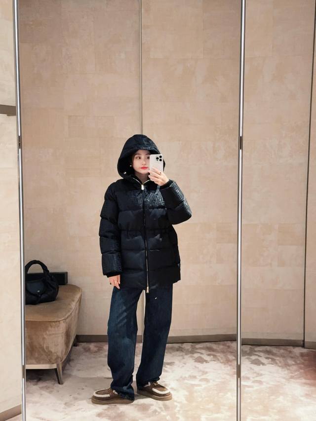 Fend* 25Fw Autumn/Winter New Style Dark Pattern Jacquard Patchwork Mid-Length Do