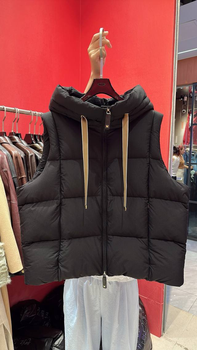 High-quality 90% white duck down vest, fashionable and versatile, recently a ho