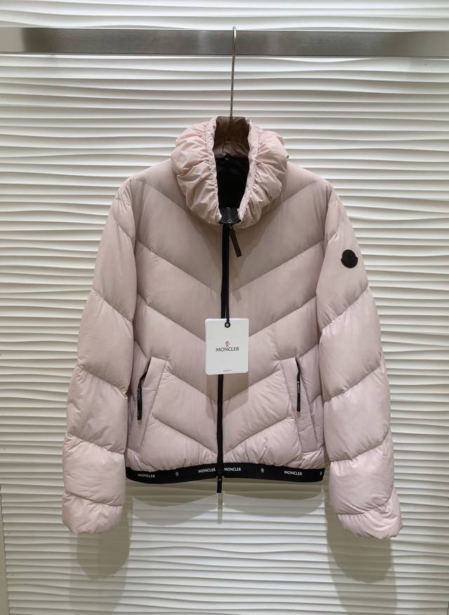 Original Mo 202525 Autumn/Winter New Fashion Stand Collar Down Jacket, featurin