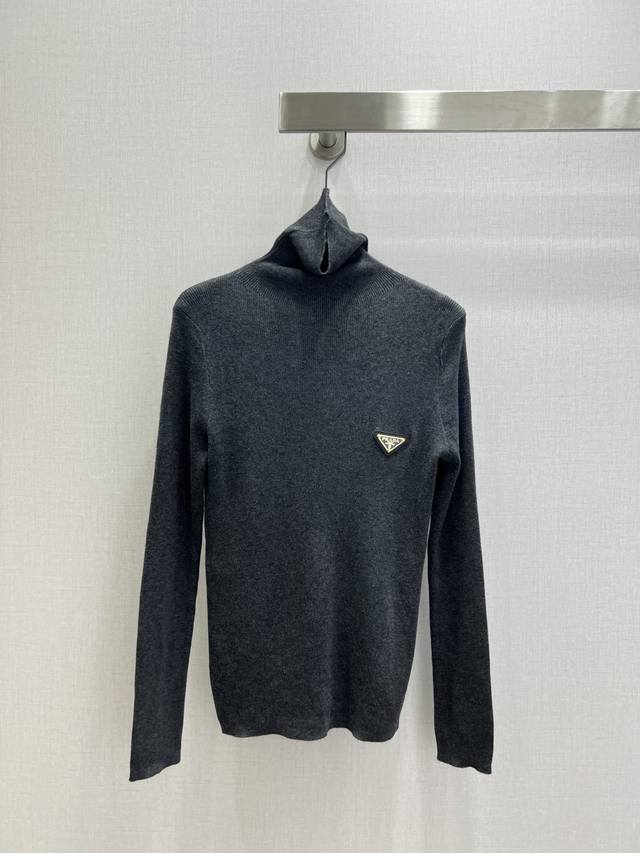 Highly recommend the pra*2025 Autumn/Winter New Arrival Turtleneck Triangle Bra