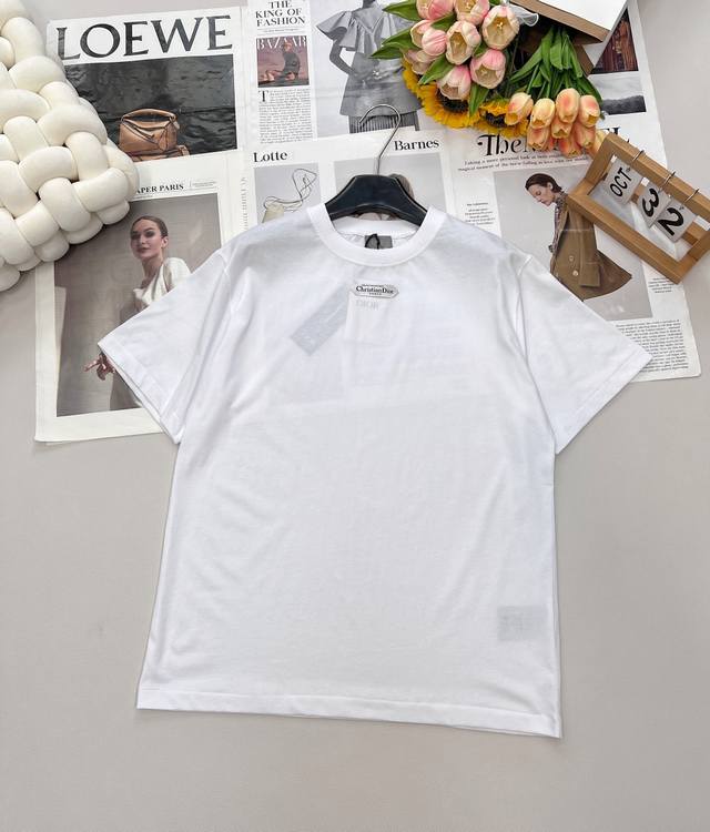 Dior's new small-tag crew neck short-sleeved shirt, made of 24S tightly spun co
