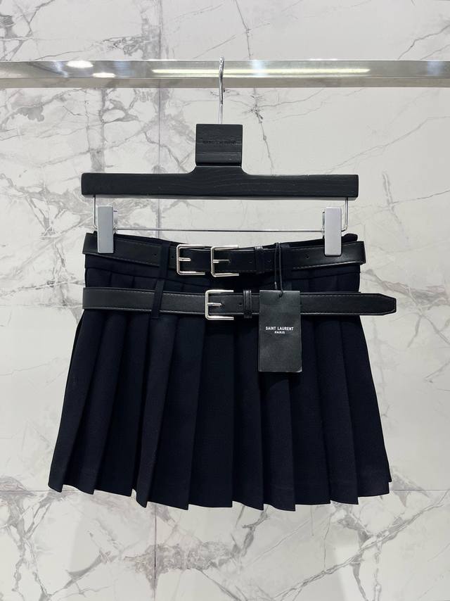 New Saint Laurent Pleated Skirt Exclusive First Release The luxurious texture is