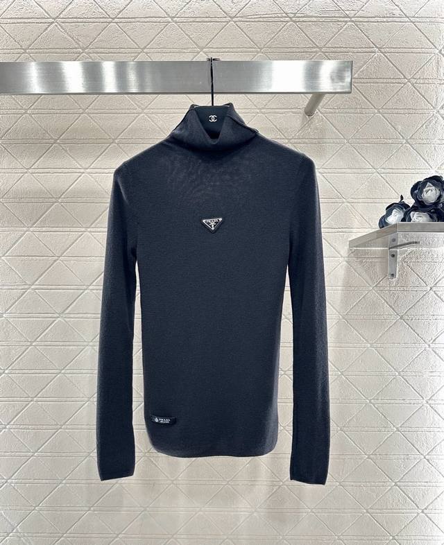 prad* 25As New Arrival: Slim Fit Triangle Logo Turtleneck Base Layer Top. Custom