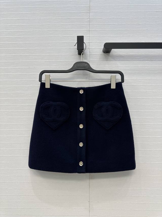 Exclusive First Release: Chanel*25K New Arrival! Elegant wool mini skirt with he