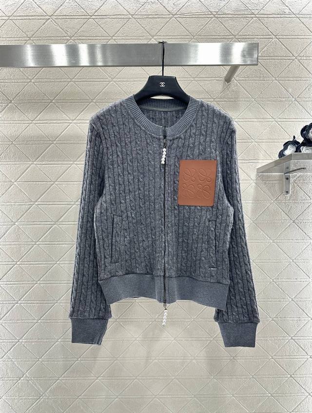 Loew* 25Ba New Arrival: Round Neck Cable Knit Top and Pants Set. Custom-made Yb