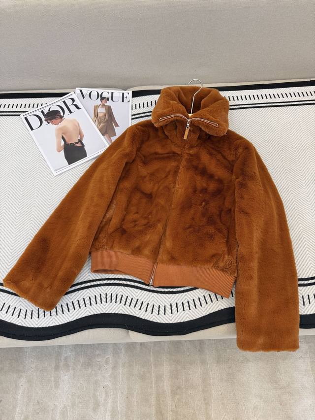 New Arrival: Anna's Caramel-Colored Fur Coat A gorgeous caramel-colored fur coat