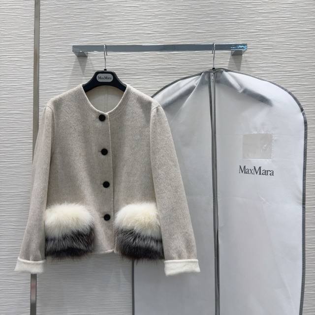 Original quality, top-quality Max Mar*A double-faced cashmere coat. High-end st