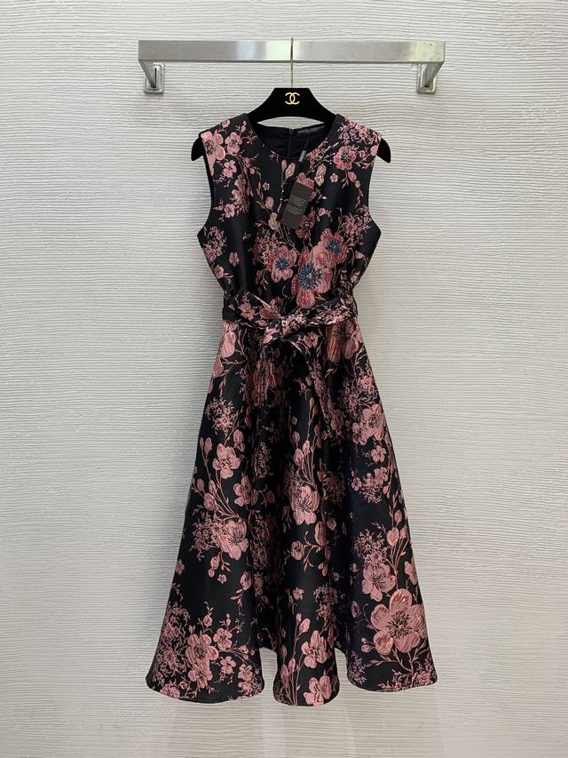 Dolce & Gabbana Dg* New High-End Custom Jacquard Fabric, Crisp and Stylish Fit!