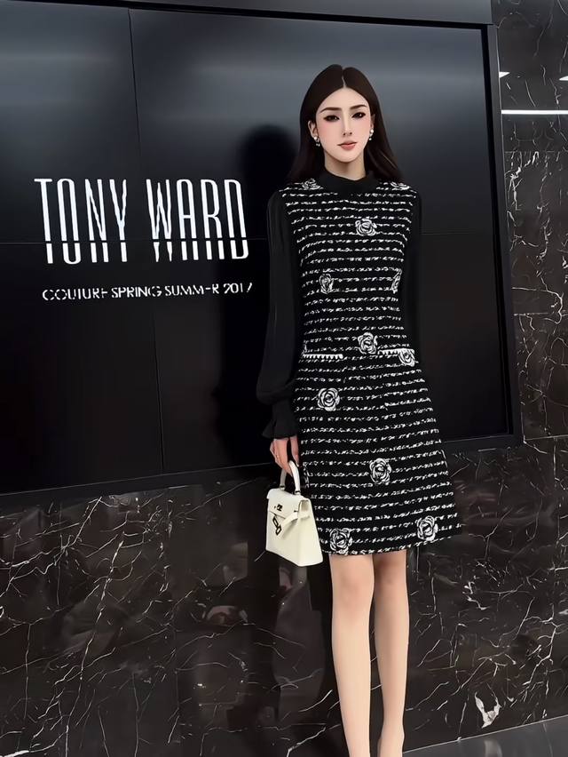 Chane* New High-End Custom Camellia Striped Coarse Fabric Dress, Elegant and Ref