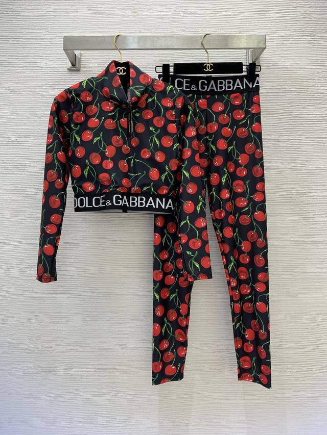 Dolce & Gabbana Dg* New Cherry Print High-Elastic Swimsuit/Gym/Yoga Sports Set!
