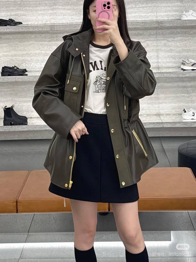 Celin* New stylish and cool workwear style jacket with large pockets, faux sheep